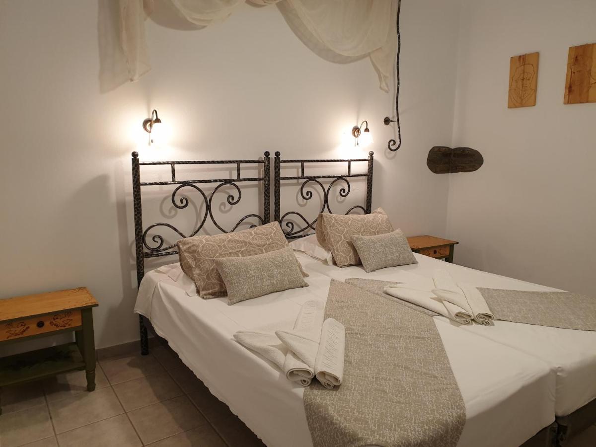 Sifnos Hotel Benaki Platis Gialos  Extérieur photo
