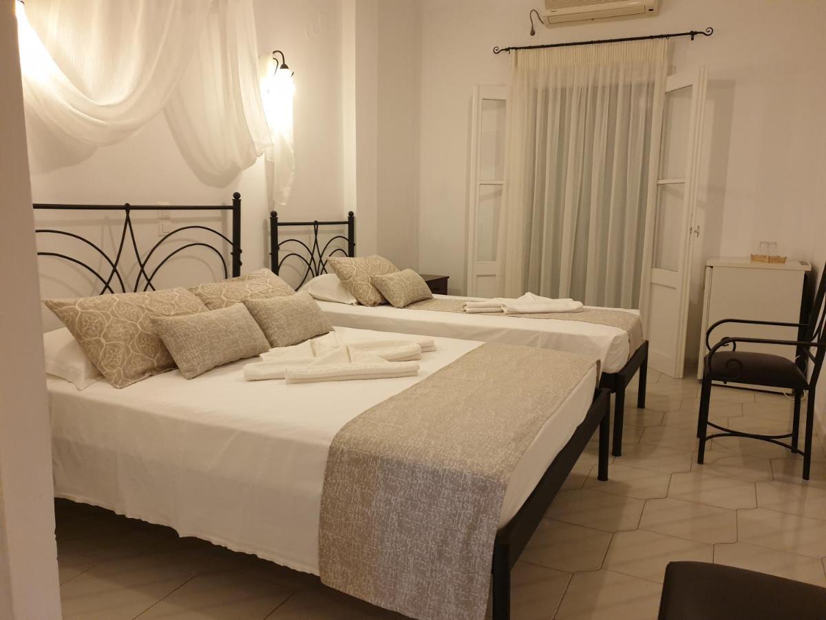 Sifnos Hotel Benaki Platis Gialos  Extérieur photo