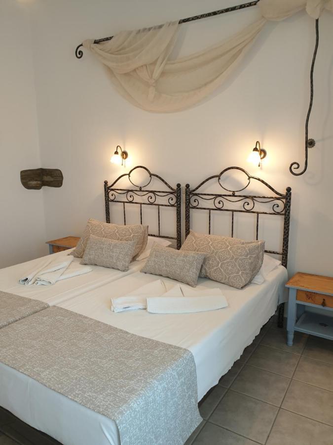Sifnos Hotel Benaki Platis Gialos  Extérieur photo