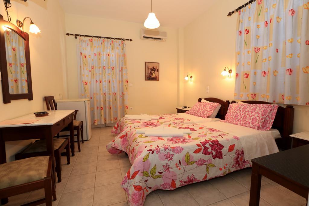 Sifnos Hotel Benaki Platis Gialos  Extérieur photo