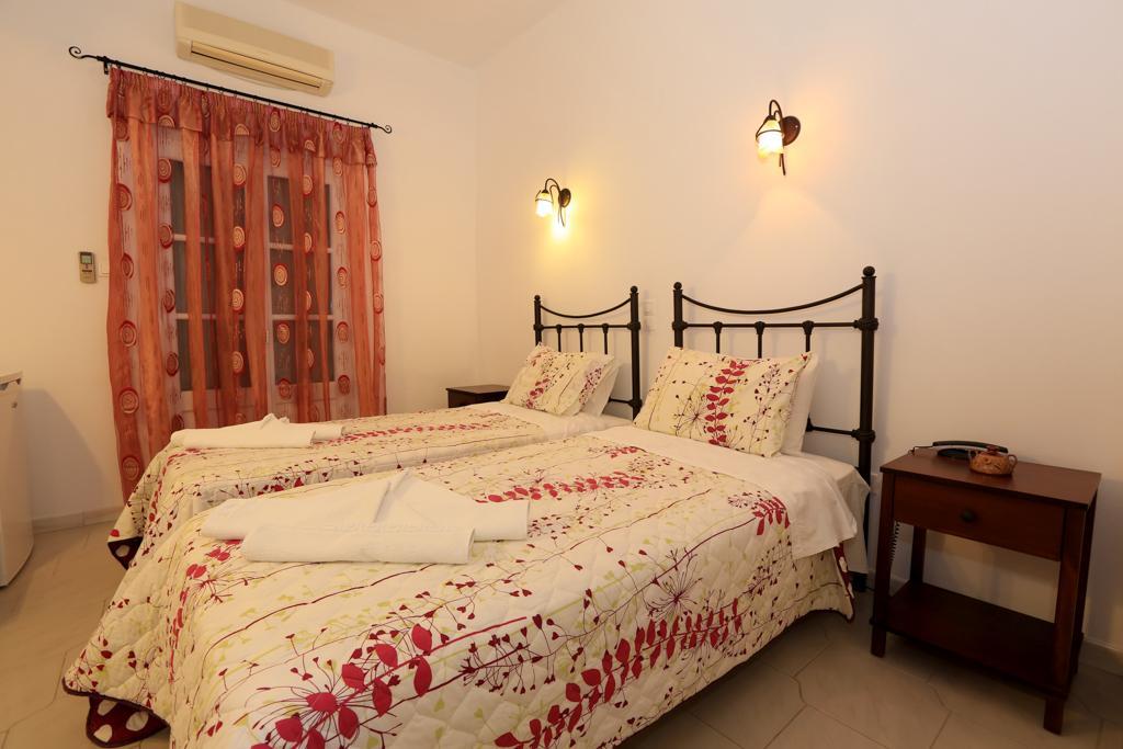Sifnos Hotel Benaki Platis Gialos  Extérieur photo