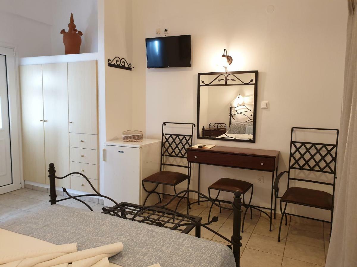 Sifnos Hotel Benaki Platis Gialos  Extérieur photo
